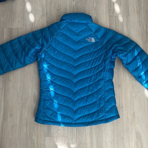 The North Face women’s puffer jacket XS - Picture 4 of 5